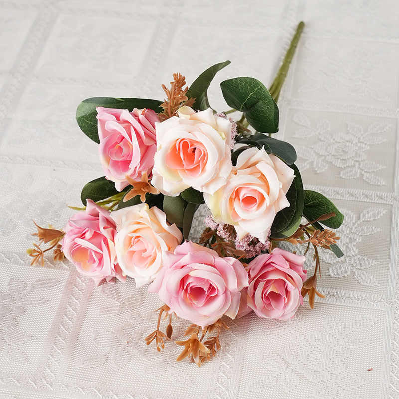 Lush and lifelike artificial flowers with different colours 7 heads
