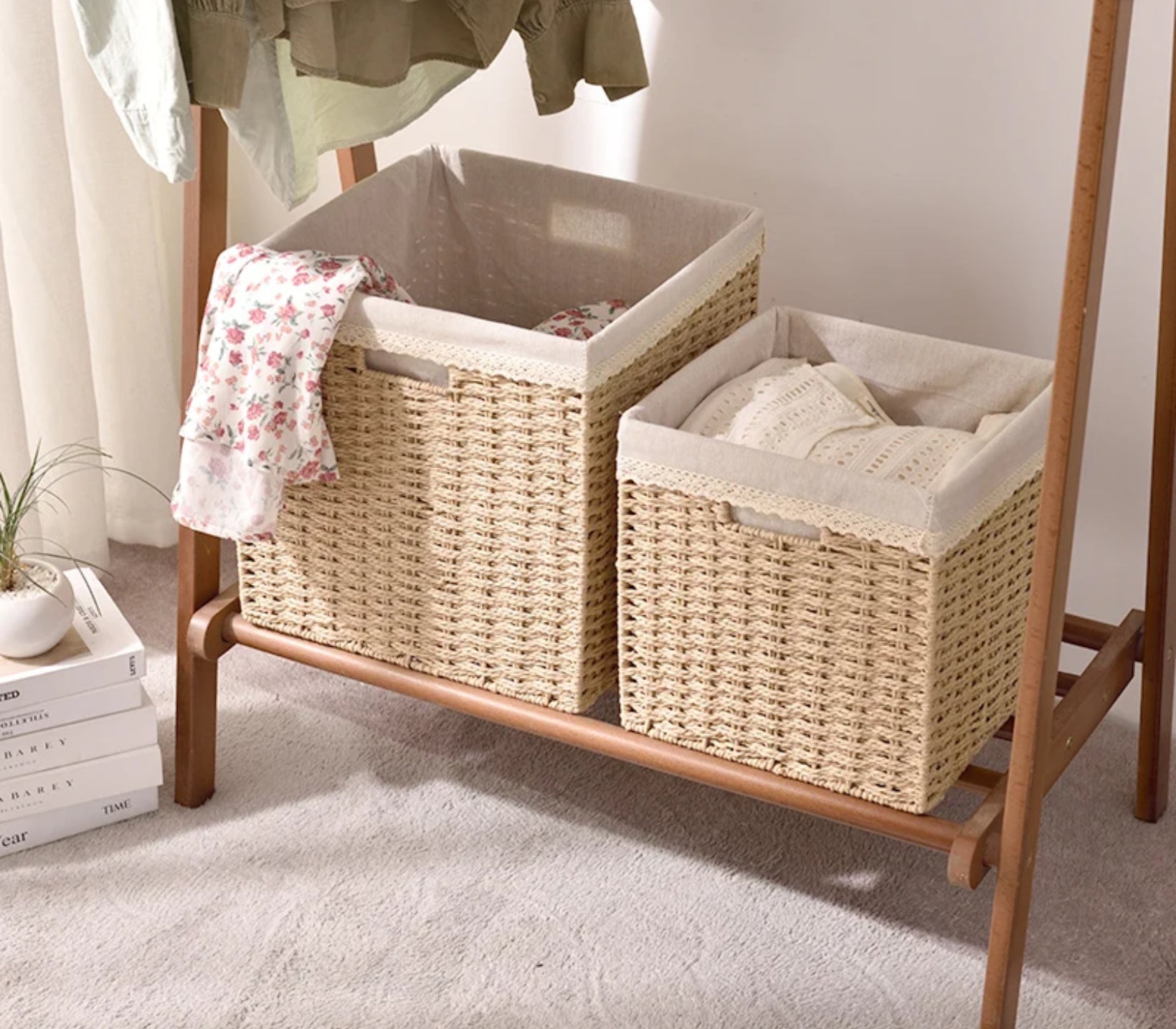 Large wicker storage basket with cotton lining