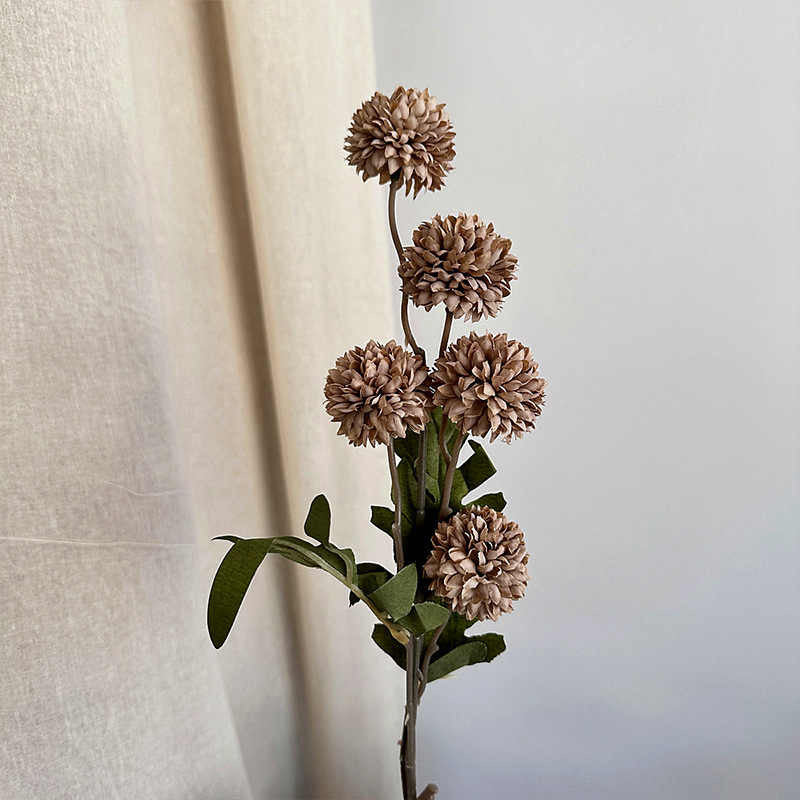Lavish blooms 5 heads