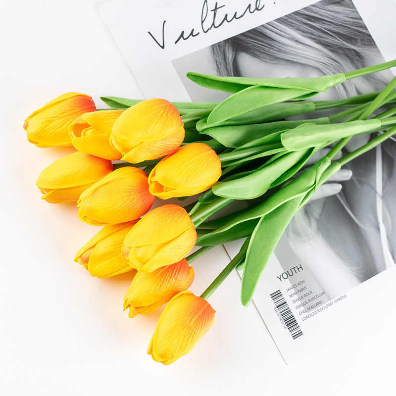 Floral perfection without the fuss with different colours bunch of 10 sticks