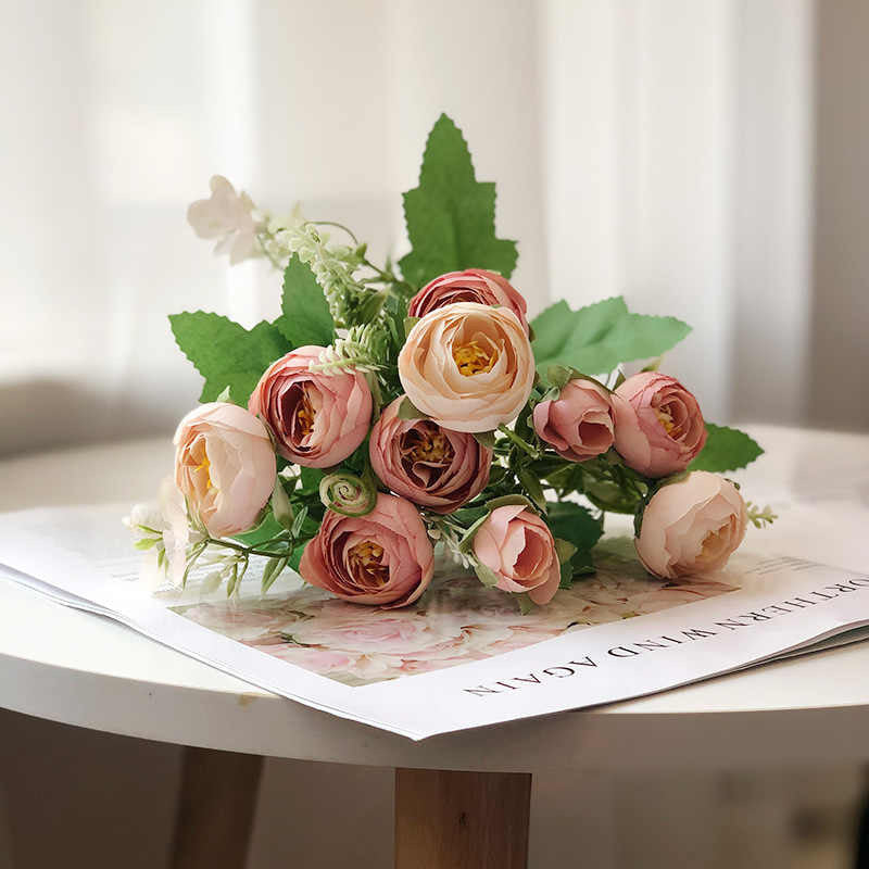 Colourful creations: handcrafted florals for every mood with different colours 6 heads