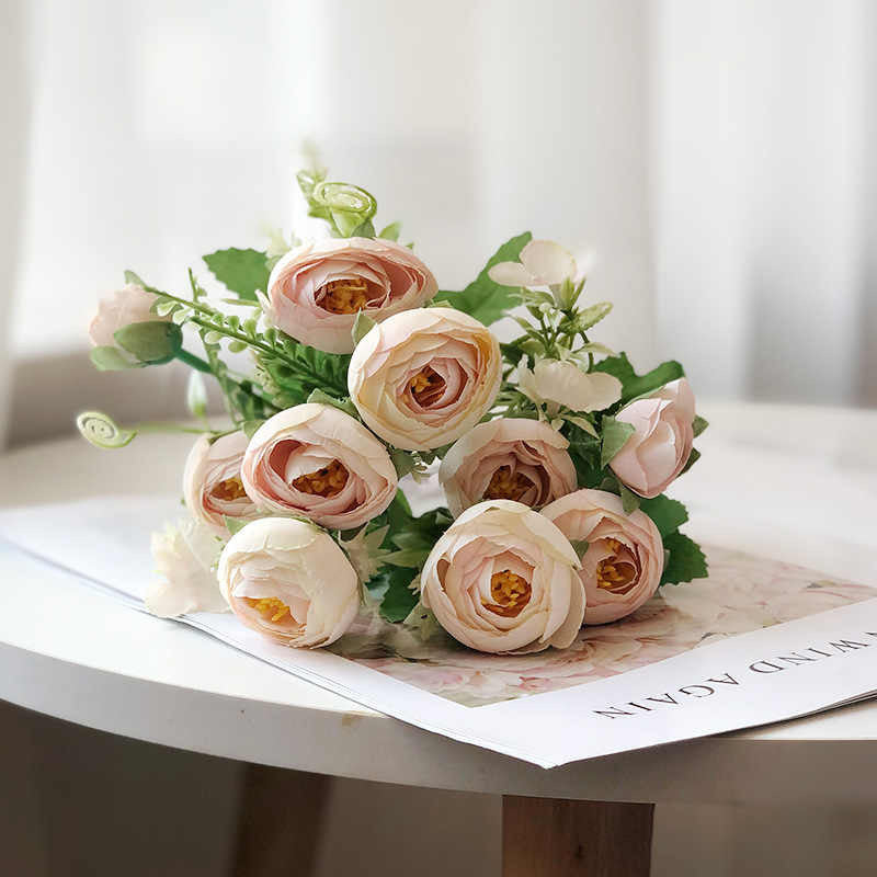 Colourful creations: handcrafted florals for every mood with different colours 6 heads