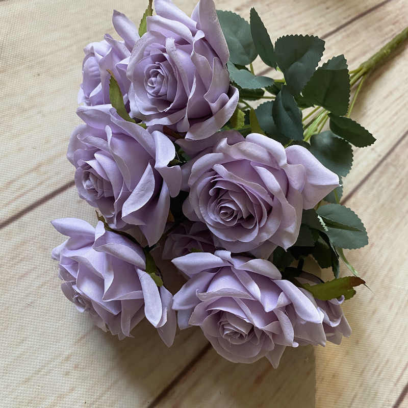Evergreen elegance flawless flowers for every space with different colours. 9 heads