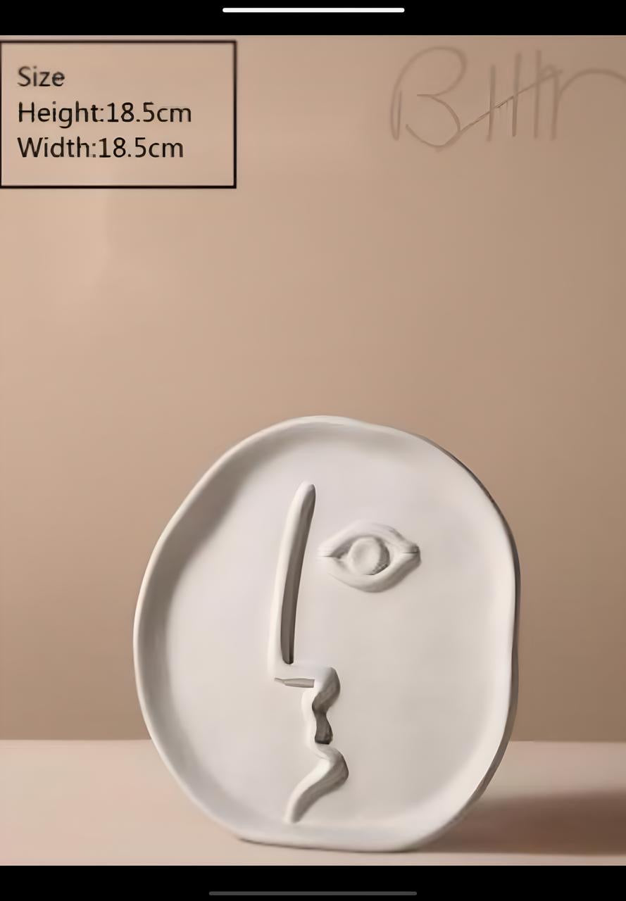 Plain abstract face vase-single face